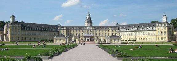 Ermittlungen oder Beobachtungen in Karlsruhe - Detektive.com Detektive ermitteln rund um das Schloss Karlsruhe