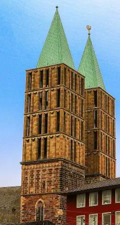 Detektive.com - Wir recherchieren für Sie in Kassel Detektive observieren an der Martinskirche in Kassel