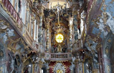 Detektive recherchieren in München Die Asamkirche in München als Sinnbild für Detektivarbeit